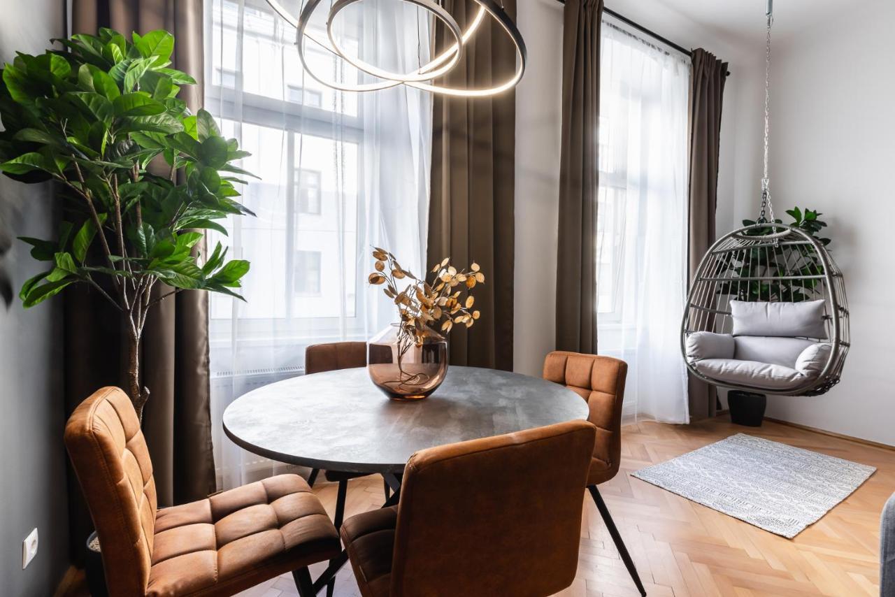 Classy And Elegant Apartments In A Calm Area Vienne Extérieur photo